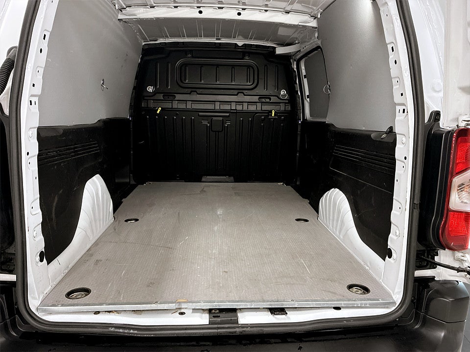 Bild på Opel Combo Cargo XL Business 1.5 BlueHDi 102hk L2 B-KAMERA DRAG