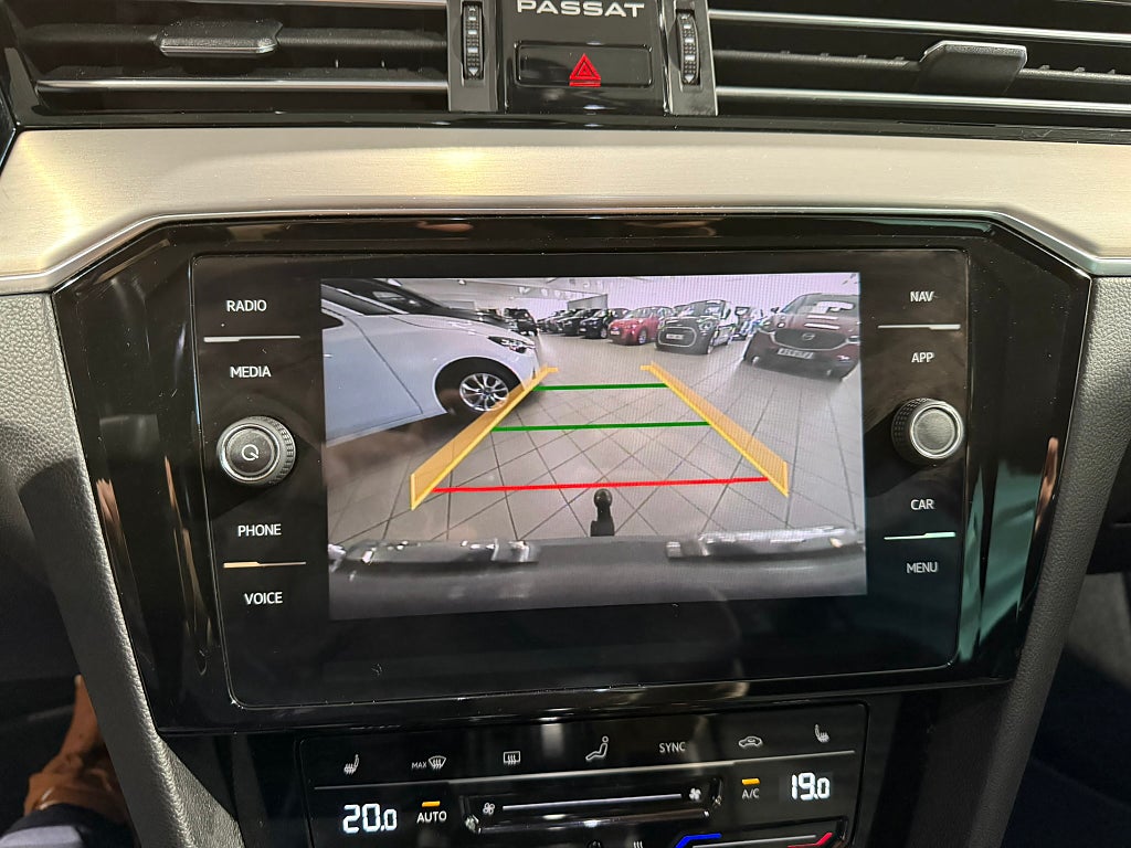 Volkswagen Passat 2022 - miniatyr 15