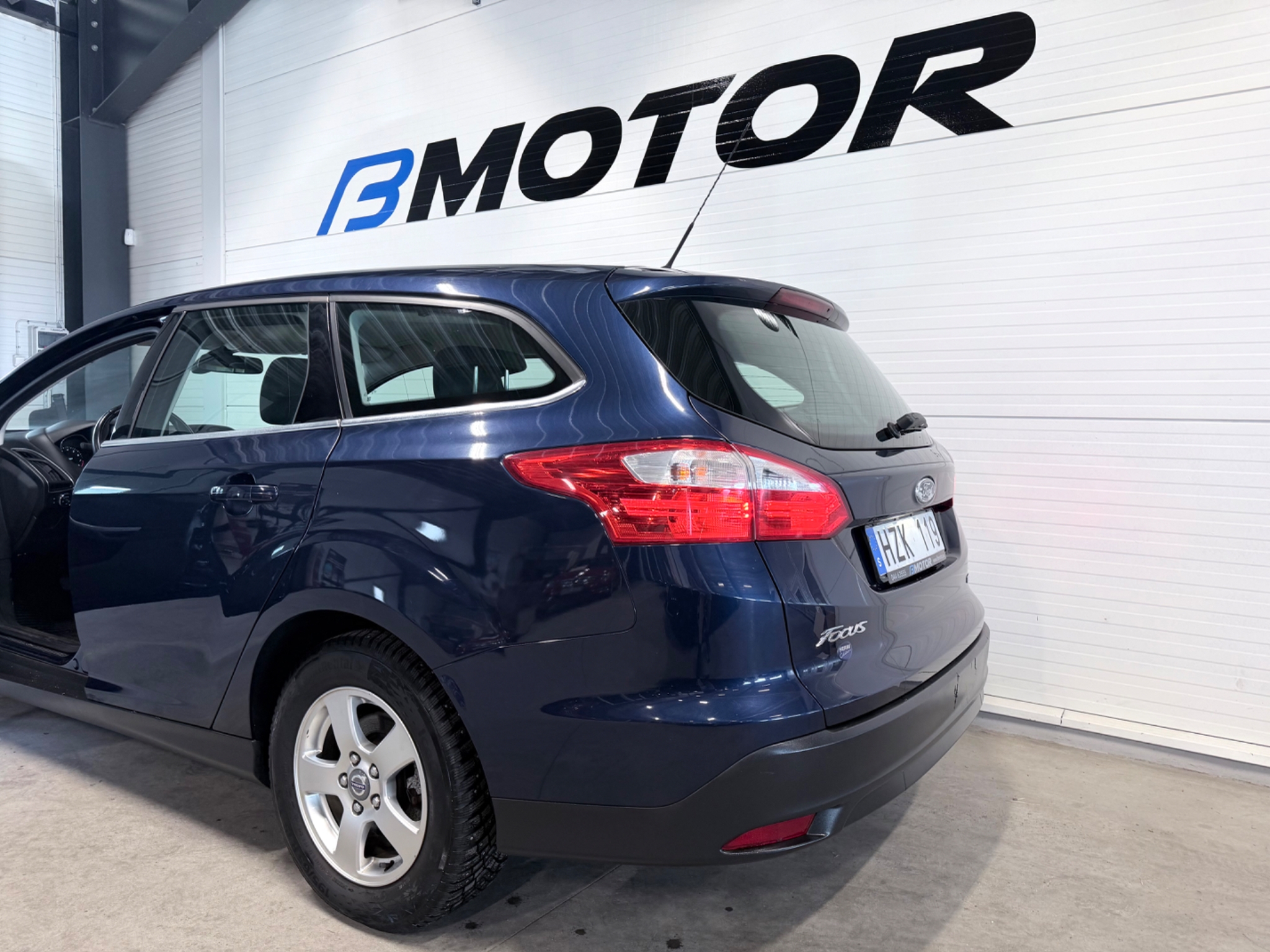Ford Focus Kombi 1.0 Titanium Manuell 2013, bild 6/46