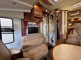 Husbil-integrerad Carthago CHIC E-LINE I 50 (3.0 180HK AUTOMAT) Långbädd, ALDE, 5-bältad! 4 av 22