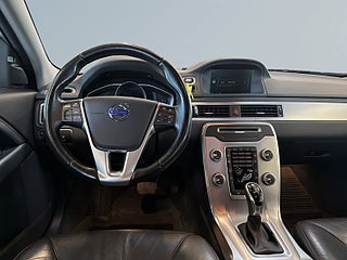 Volvo V70 D4 Geartronic Classic Momentum S&V-hjul/Drag/Dvärm – bild 8