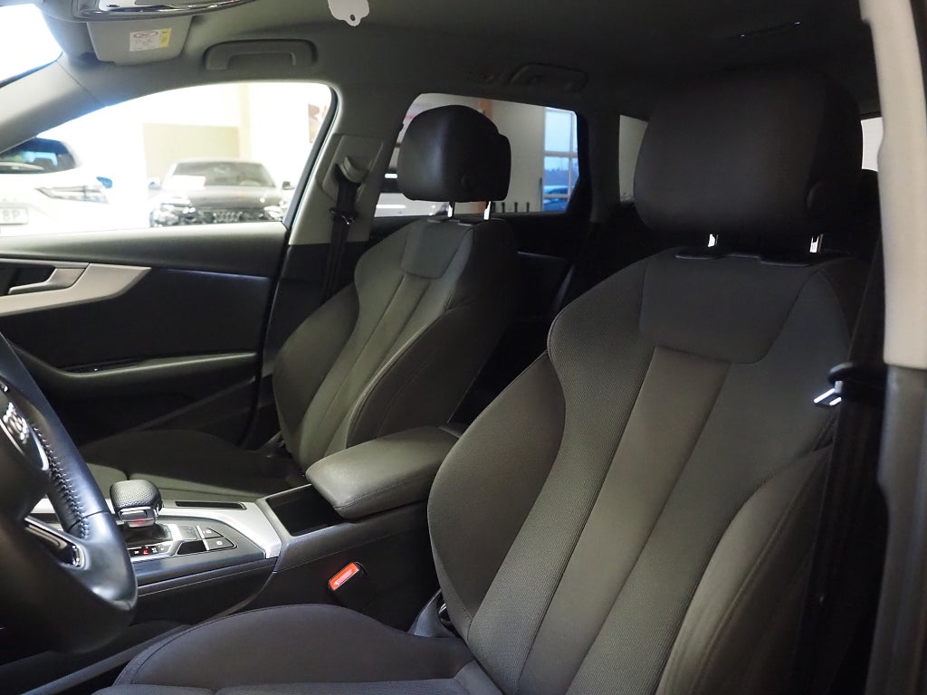 Audi A4 Avant 40 TDI Q S Tronic Proline D-Värm Drag P-Sensorer 2019