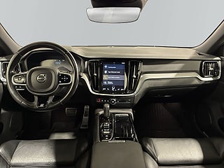Volvo V60 Recharge T6 AWD Aut R-Design Drag Kamera Navi Skinn Psens S&V