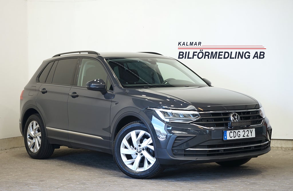 Volkswagen Tiguan 1.5 TSI Base Värmare Carplay Dragkrok B-kamera 150hk