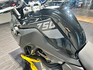 BMW F750GS /3,45%/Chassisänkt/Motorbågar/703 mil