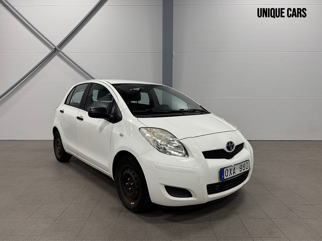 Toyota Yaris 5-dörrar 1.0 VVT-i Motorvärmare 2 Brukare