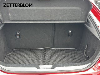 Halvkombi Mazda 3 6 av 15