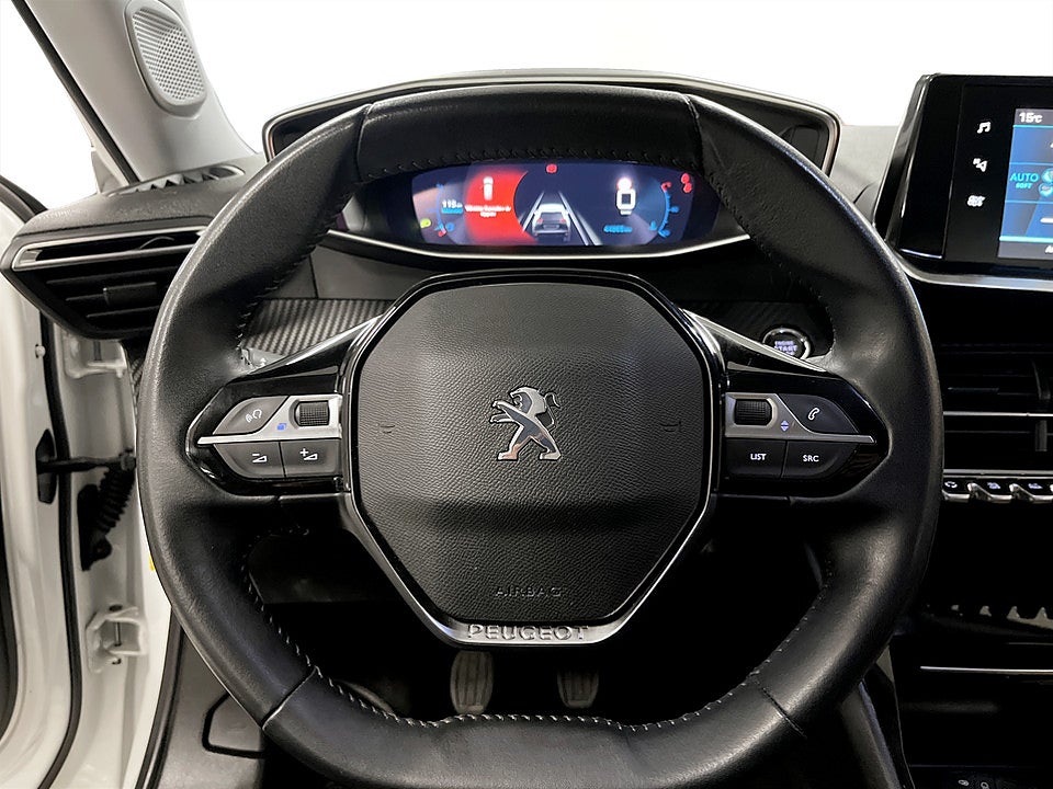 Bild på Peugeot 2008 Allure 1.2 PT B-KAMERA EN ÄGARE 130hk