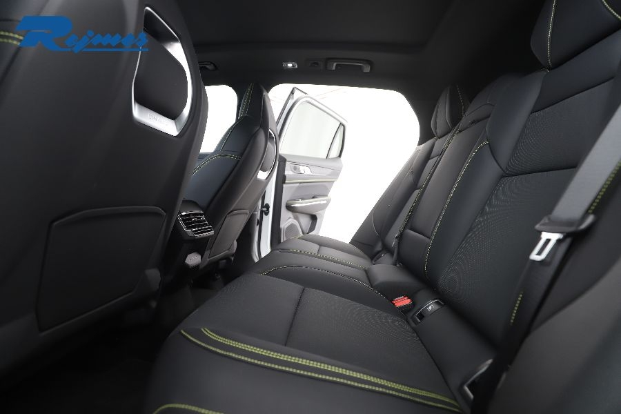Lynk & Co 01 More PHEV 2025, bild 6/59