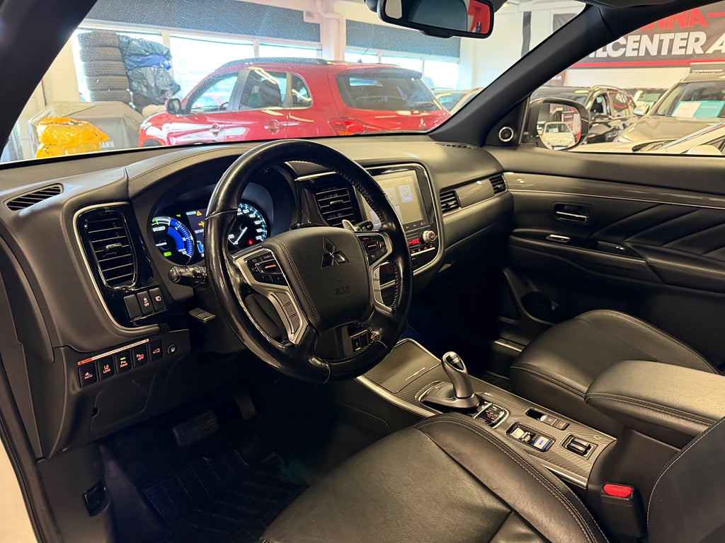 Mitsubishi Outlander 2020 - miniatyr 13