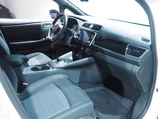 Halvkombi Nissan Leaf 6 av 22