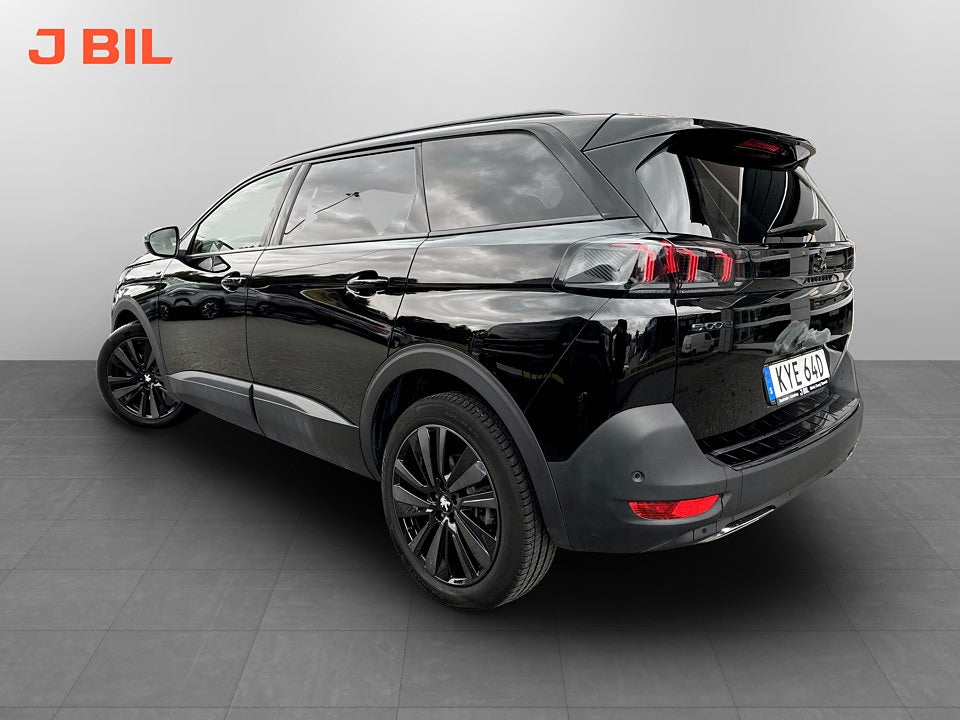 Bild på Peugeot 5008 GT 1.2 PT 130hk Aut 7-SITS B-KAMERA CARPLAY