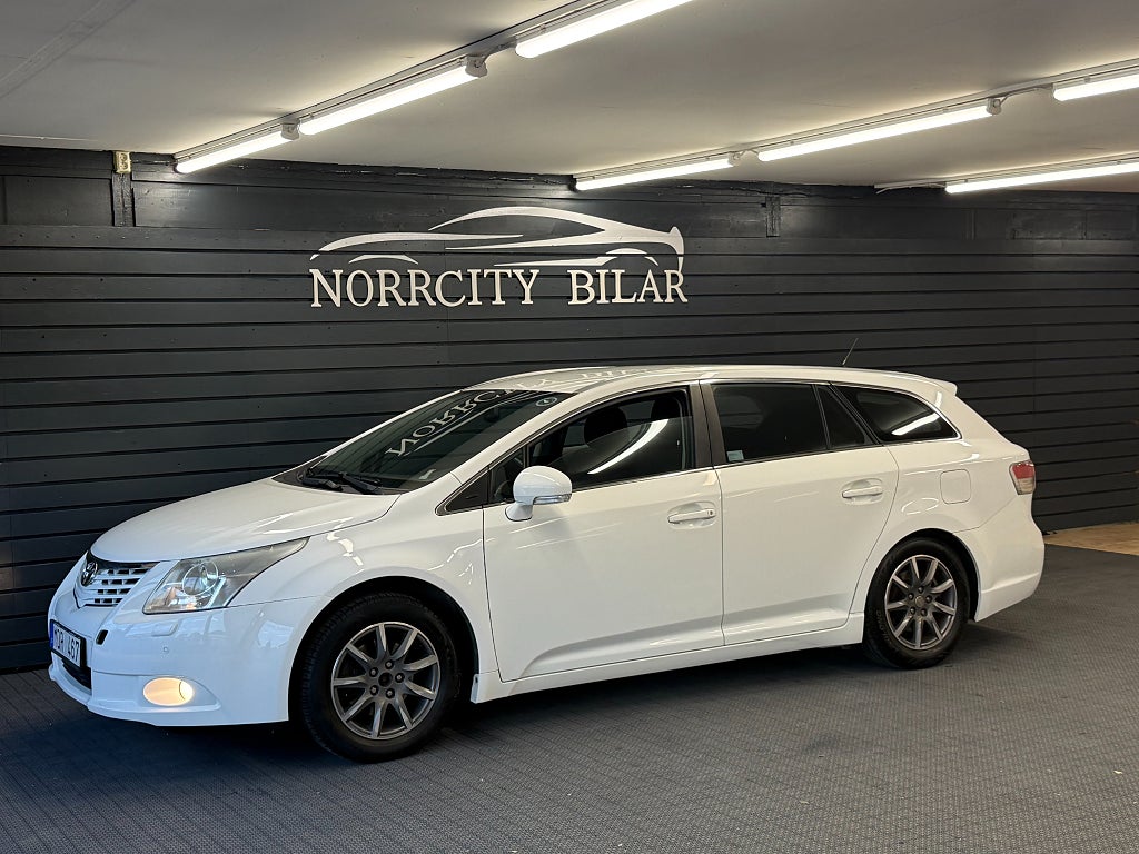 Toyota Avensis Kombi 1.8 Valvematic Business / B-Kamera/Drag