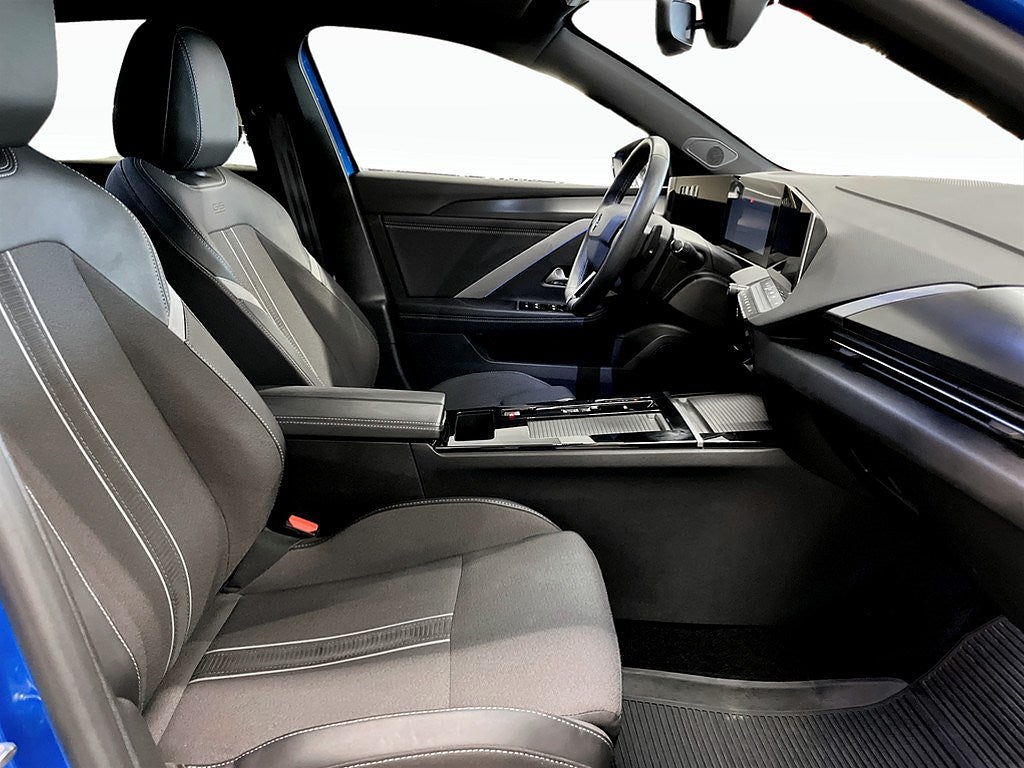 Bild på Opel Astra ST GS 1.2 Turbo 130hk Aut - 360-KAMERA, CAPRLAY