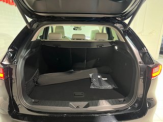 SUV Mazda CX-60 20 av 21