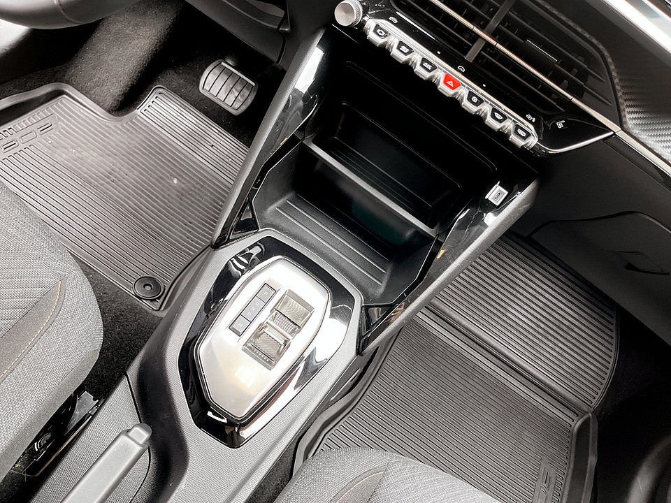 Bild på Peugeot 208 Style Hybrid 100hk Aut CARPLAY BACKSENSORER