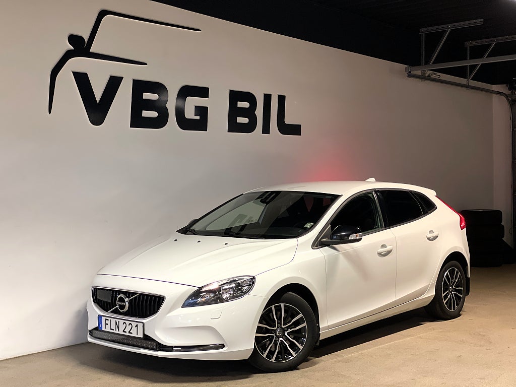 Volvo V40 T2 BLIS Drag VOC Värmare AdaptivFarthållare