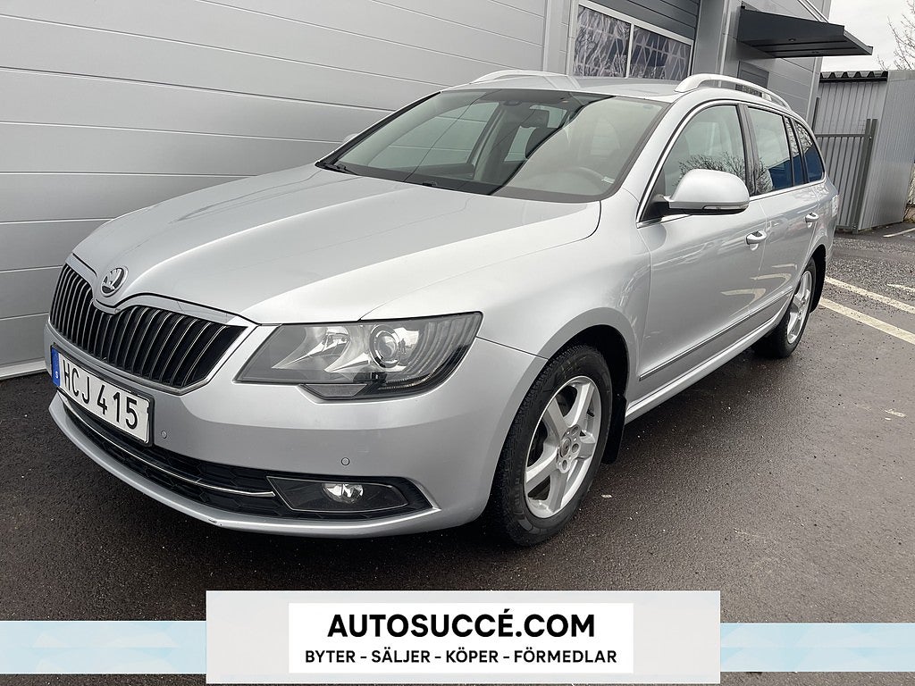 Skoda Superb Kombi 2.0 TDI 4x4 Kamrembytt Dragkrok M-värmare