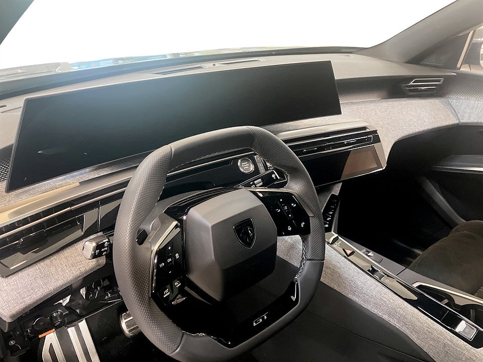 Bild på Peugeot E-3008 GT 214hk Aut KAMPANJRÄNTA 3,99%