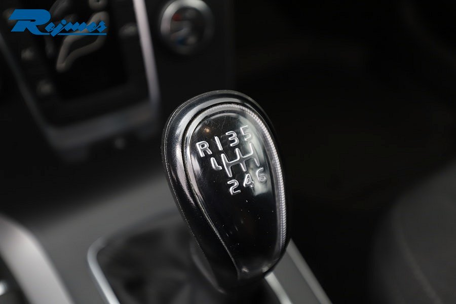 Volvo V40 D2 Manuell, 6-trinn, 115ps, 2015
