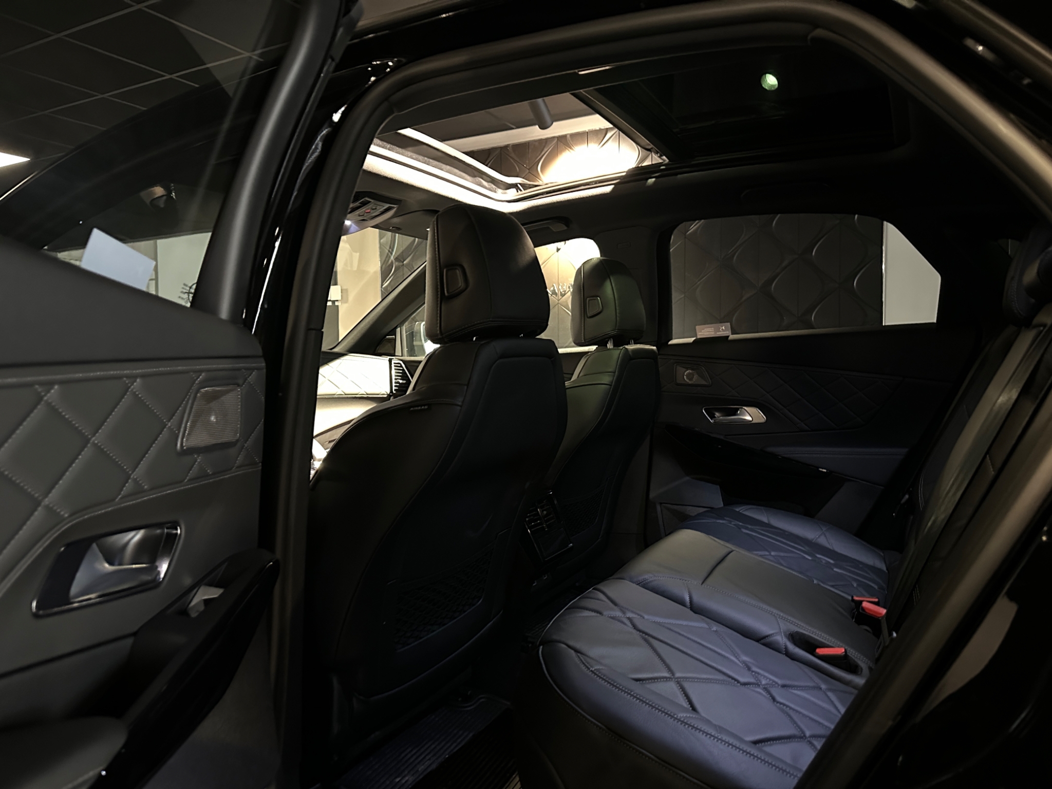 DS 7 Exclusive E-Tense 300hk 4x4 2025, bild 6/34