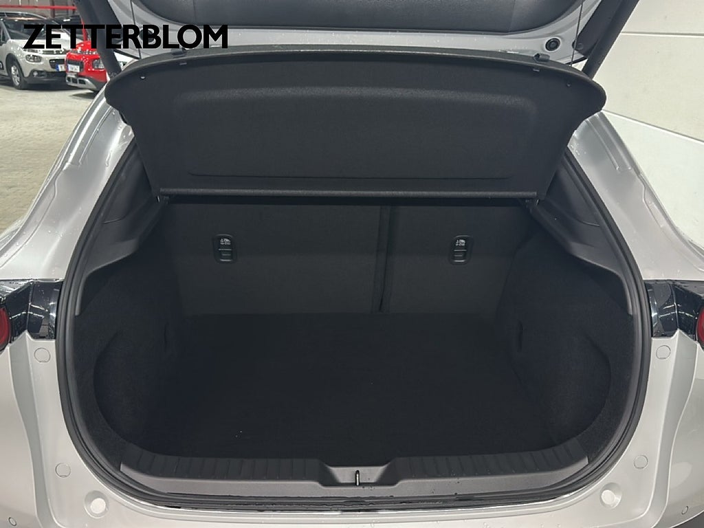 SUV Mazda CX-30 6 av 20