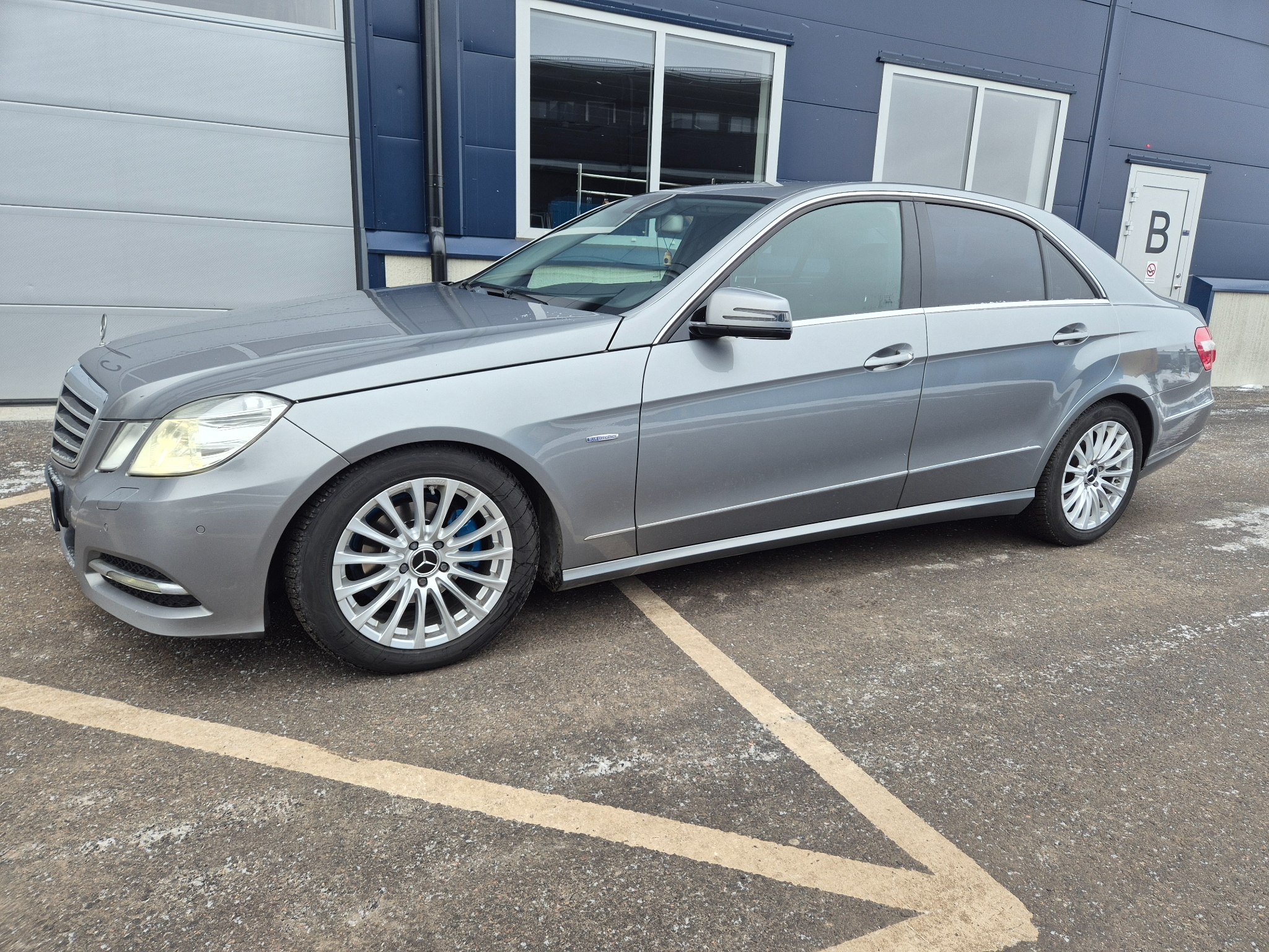 Mercedes-Benz E 2012, bild 3/21