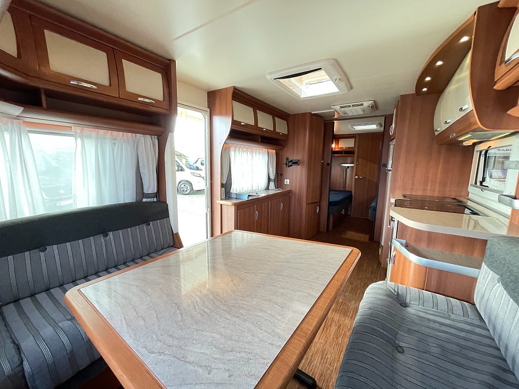 Hobby 780 WLU Nordic Edition /ALDE/Mover/AC/Markis med sidor/Solcell/L - Hobby