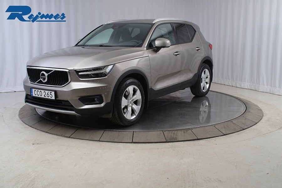 Volvo XC40 B4 FWD Bensin Momentum Advanced SE