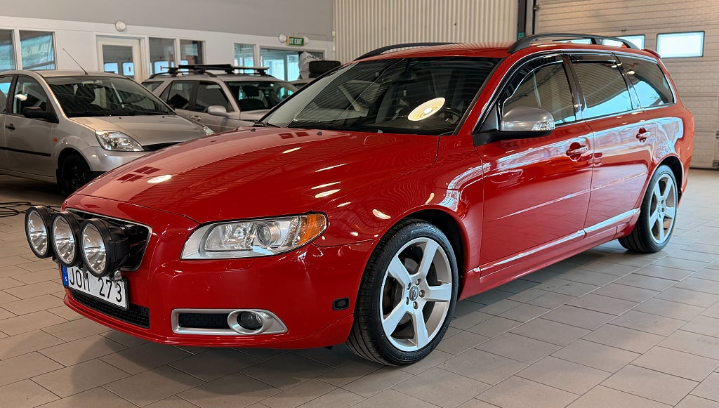 Volvo V70 T4 R-Design Euro 5 SoV, Ny servad, Motor och kupe värme