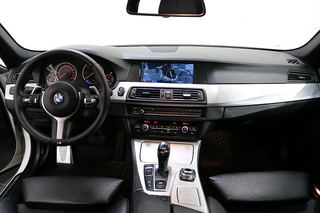BMW 535d 2012 - miniatyr 13