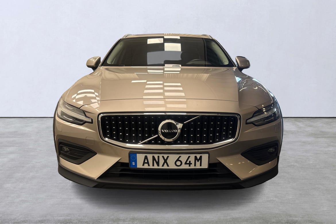 Volvo V60 Cross Country 2023, kuva 7/10