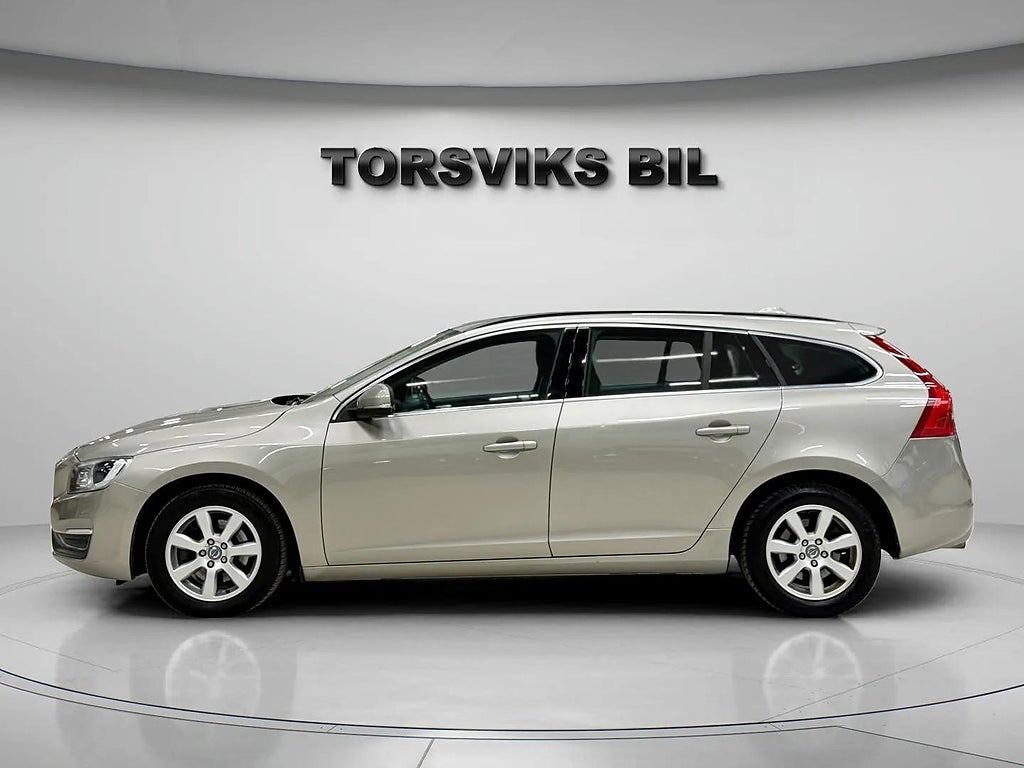 Volvo V60 D3 Momentum Gps Lucka Rattvärme  2 Ägare - miniatyr 3