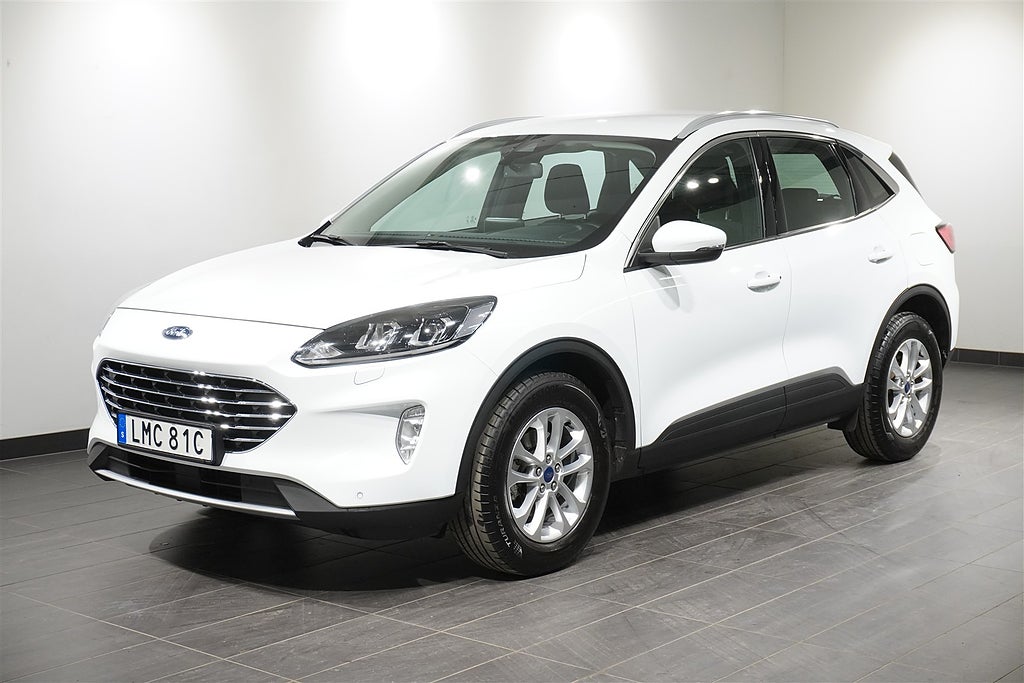 Ford Kuga 0,95% ränta 1.5T Titanium Vinterpaket B-Kamera