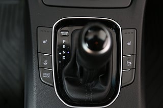 Halvkombi Hyundai i30 21 av 23