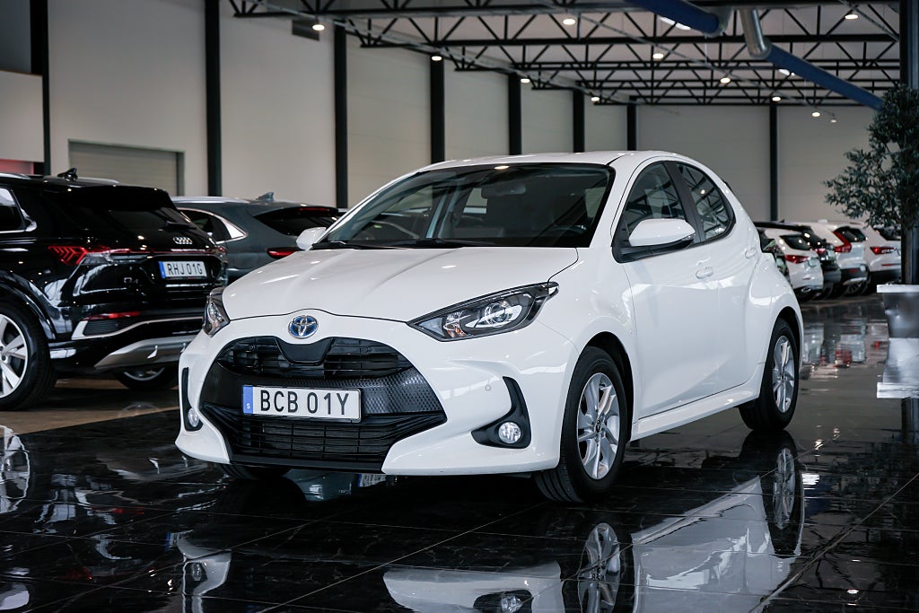 Toyota Yaris Hybrid CVT Active Euro 6 | Kamera | Rattvärme |