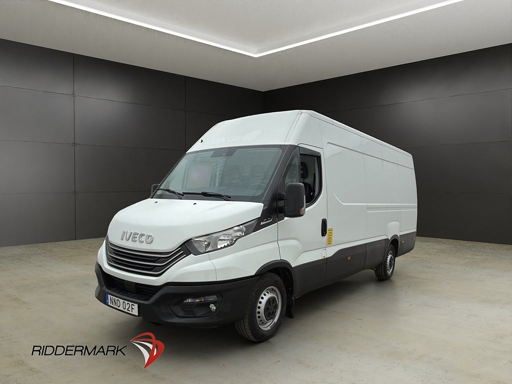 Iveco Daily L4H2 2.3JTD 136hk FLYTTBIL Värm 3-Sits PDC Moms