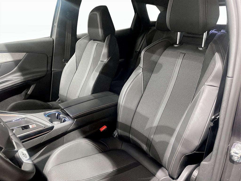 Bild på Peugeot 3008 GT 1.2 PT 130hk Aut - B-KAMERA, CARPLAY