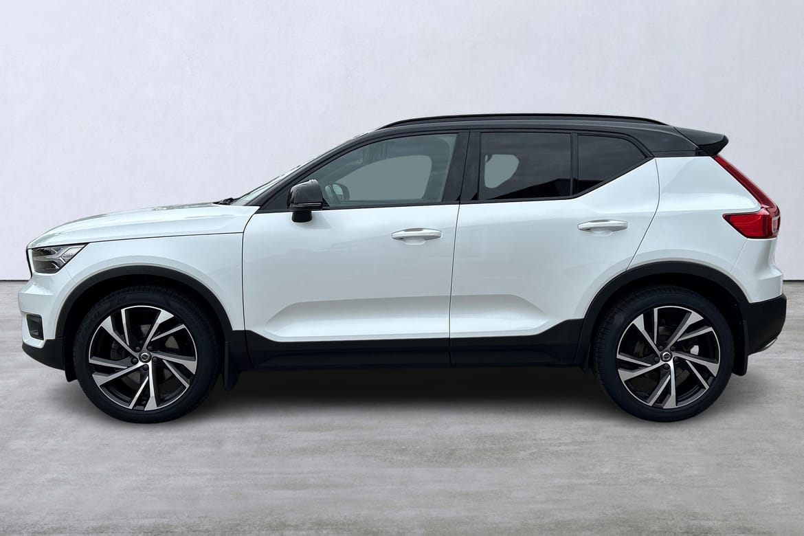 Volvo XC40 D4 AWD R-Design 2019, bild 2/46
