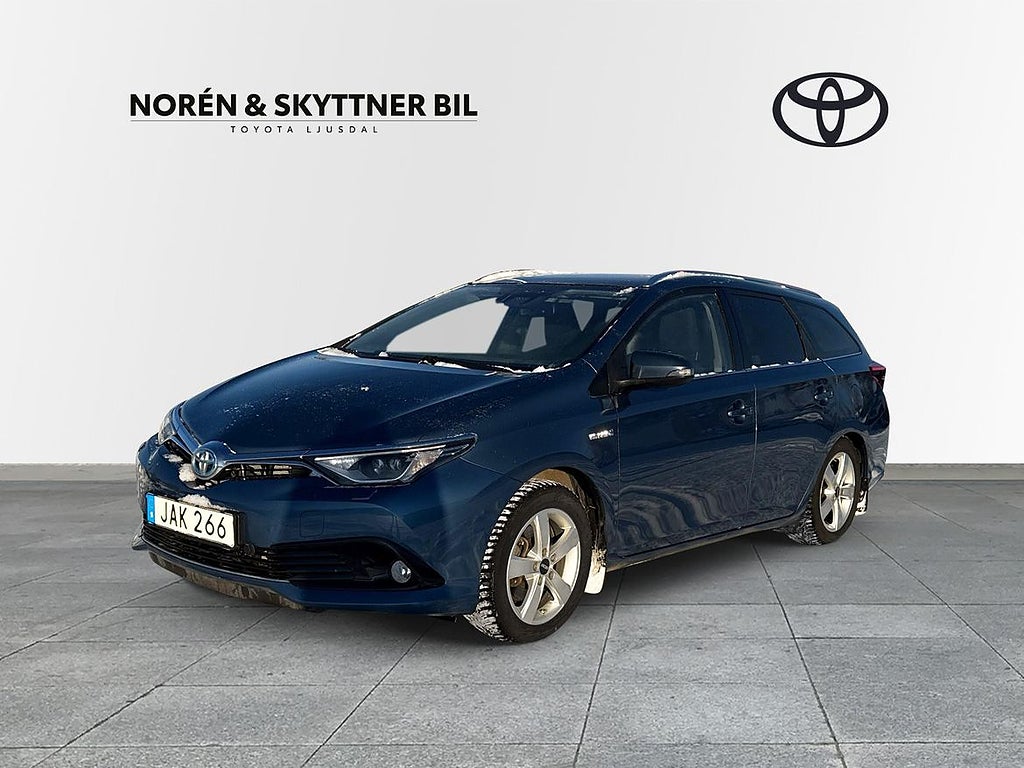 Toyota Auris Touring Sports Hybrid 1.8 Active Plus /Vhjul
