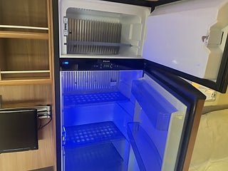 Husbil-halvintegrerad Kabe TM 740 LXL 15 av 21
