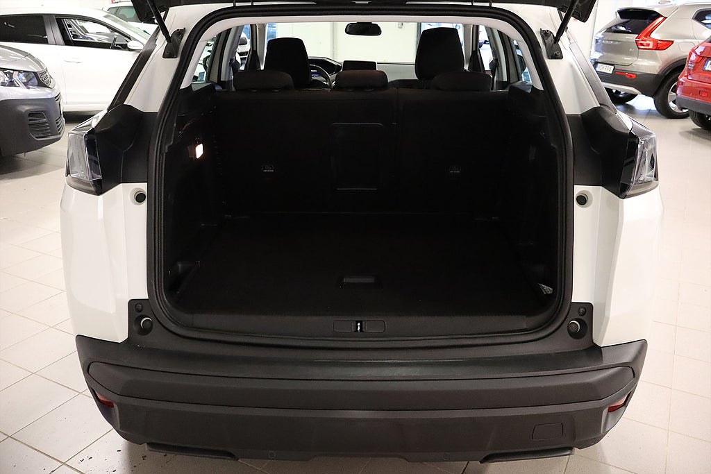 Bild på Peugeot 3008 Active 1.2 PT 130hk Aut - DRAG , CARPLAY