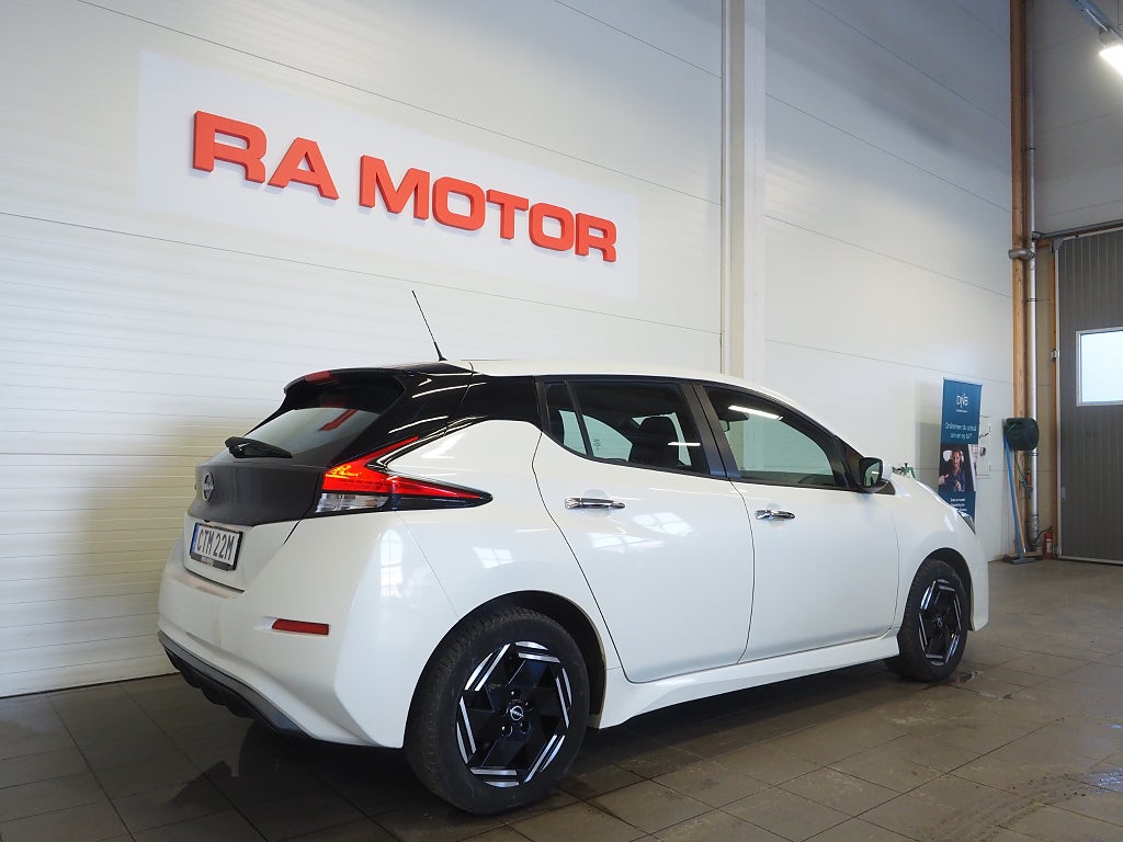 Nissan Leaf 40 kWh 150hk Acenta |Backkamera| Rattvärme | 2023