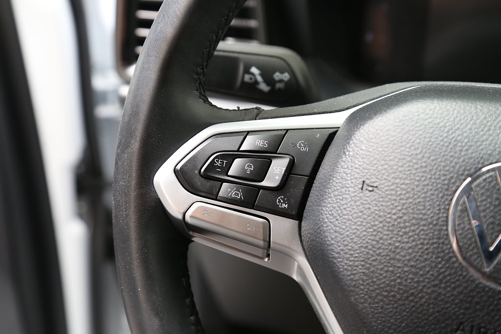 Volkswagen Amarok 2,0 TDI 4Motion Life DSG Flak Kåpa P-värme Drag Leasbar 2025