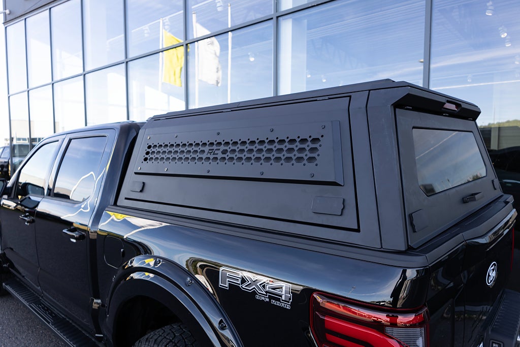 Ford F-150 SuperCrew 5.0 V8 Lariat Black Edition KÅPA - OFF-ROAD