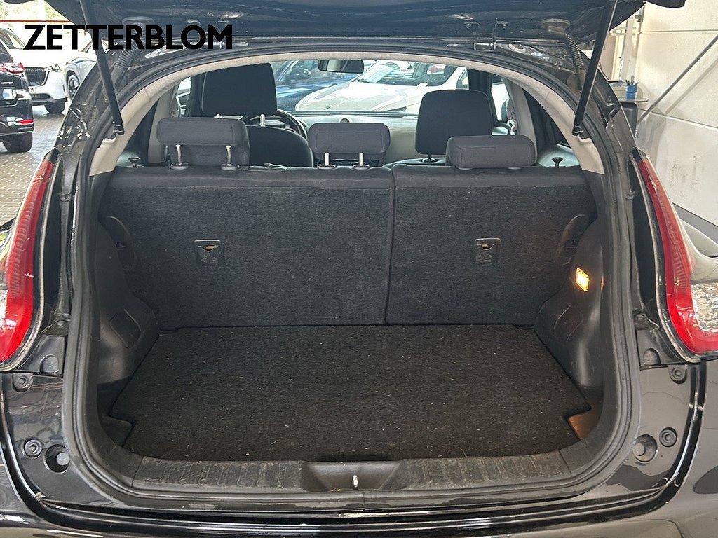 SUV Nissan Juke 6 av 13