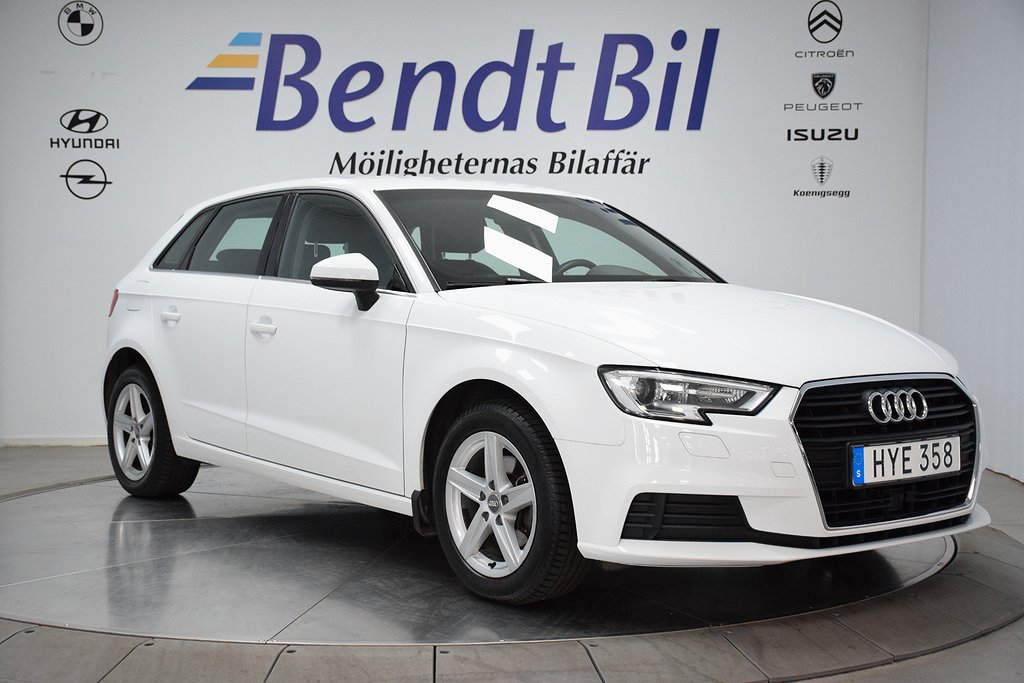 Audi A3 Sportback 30 TFSI Proline /Adaptiv farthållare