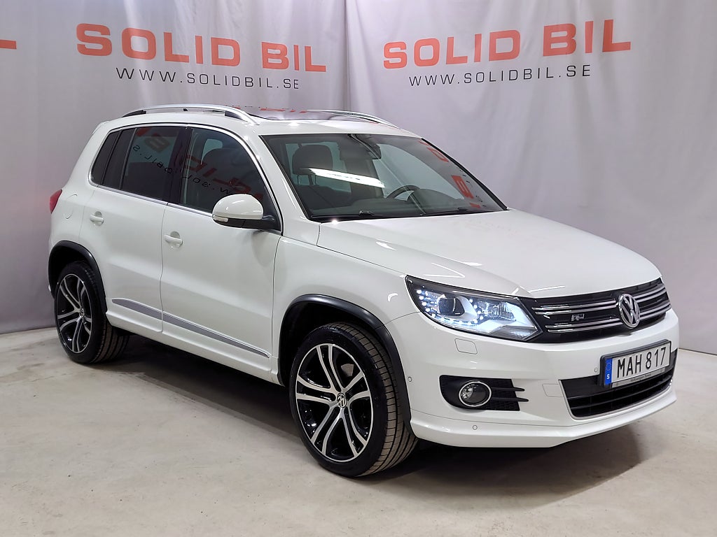 Volkswagen Tiguan 2.0 TDI 4Motion R-Line Aut Läder D-värmare Panorama