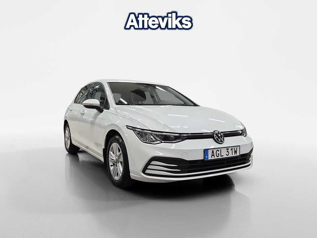 Volkswagen Golf 1.5 TSI 150hk P-värmare/Navi/Sensorer