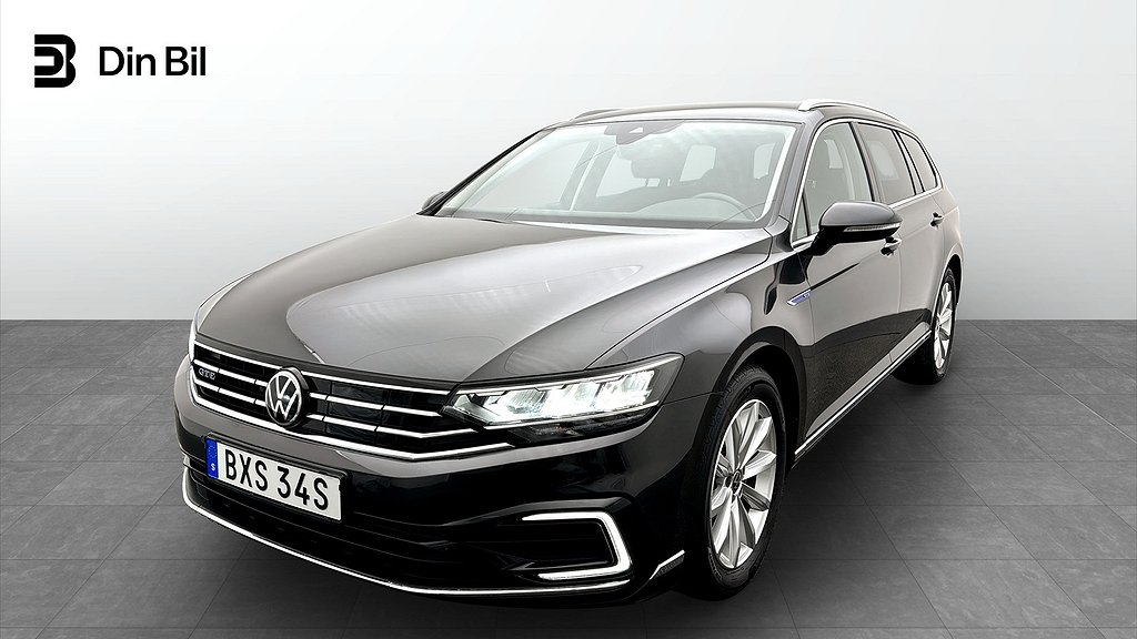 Volkswagen Passat Sportscombi GTE DSG Drag/P-värmare/Navigation